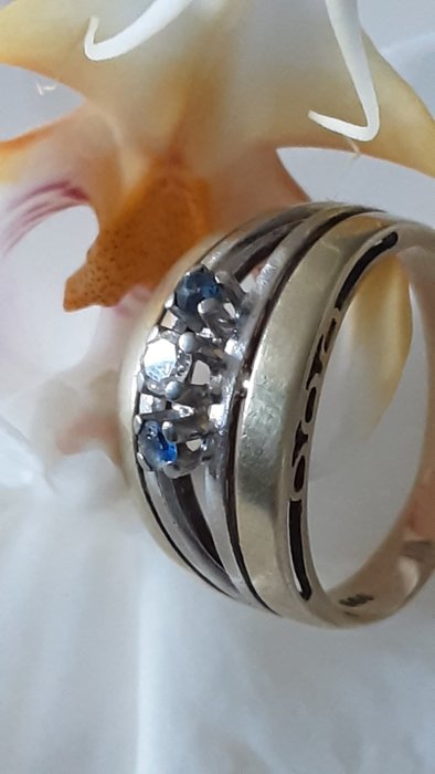 Ingen mindstepris - Ring Gulguld 14 karat / Art Deco / diamant 0,2 karat / safir 0,2 karat -  0.40ct. tw. Diamant (Natur)  - Safir