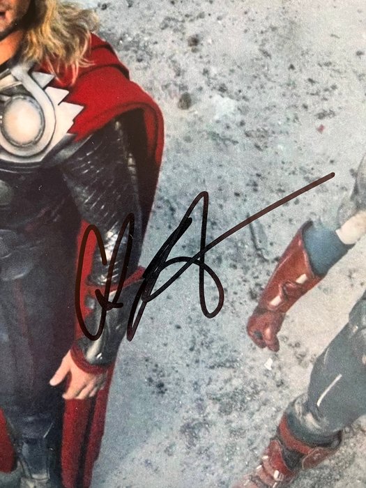 The Avengers, Chris Hemsworth (Thor) - Signed in Person - with PSA/DNA Certificate - Autograph, photo - No Reserve!