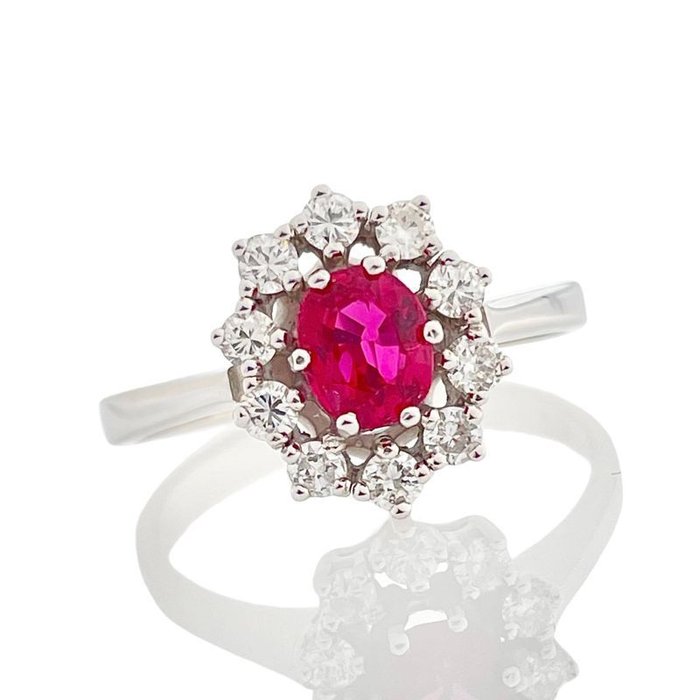 Ring - 14 karat Hvidguld -  0.95ct. tw. Rubin - Diamant - Halo Ruby diamantring