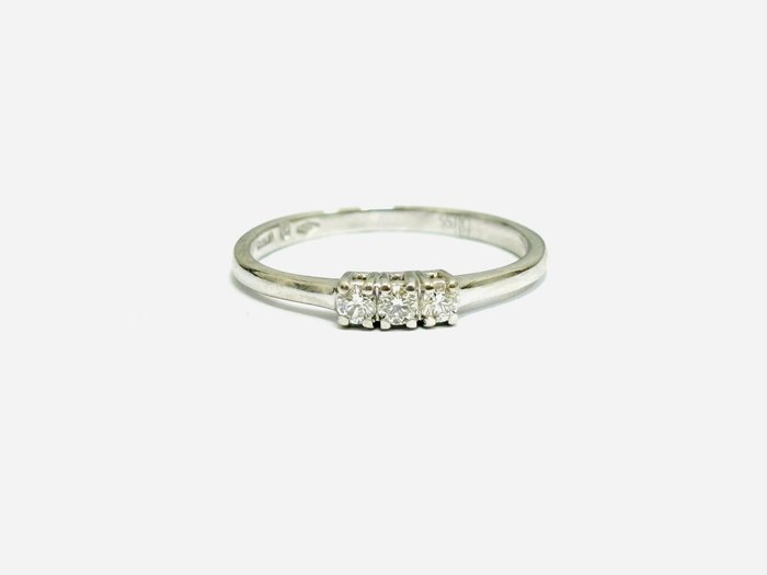 Ingen mindstepris - Bliss - Ring - Trilogy - 18 kraat Hvidguld -  015ct tw Diamant (Natur)  - Fremstillet i Italien