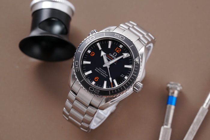 Omega - Seamaster Planet Ocean 600M - 232.30.42.21.01.003 - Mænd - 2011-nu