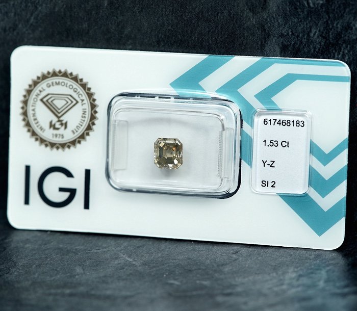 1 pcs Diamant  (Naturfarvet)  - 1.53 ct - Light Brunlig Gul - SI2 - International Gemological Institute (IGI)