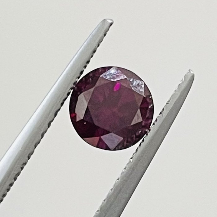 1 pcs Diamant  (Farvebehandlet)  - 0.71 ct - Rund - Fancy deep Brunlig, Lille nuance Lyserød - VS1 - Gemological Institute of America (GIA) - Naturlig jordudvundet diamant