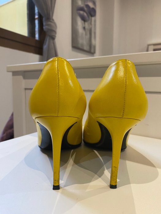 Saint Laurent - Pumps - Størelse: EU 38