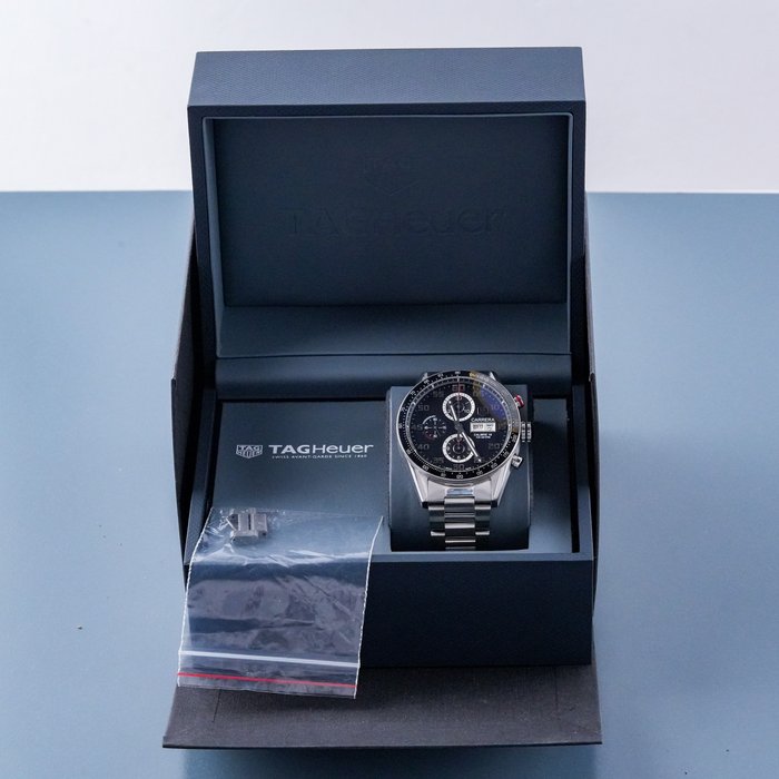 TAG Heuer - Carrera Calibre 16 Chronograph - Ingen mindstepris - CV2A1R - Mænd - 2011-nu