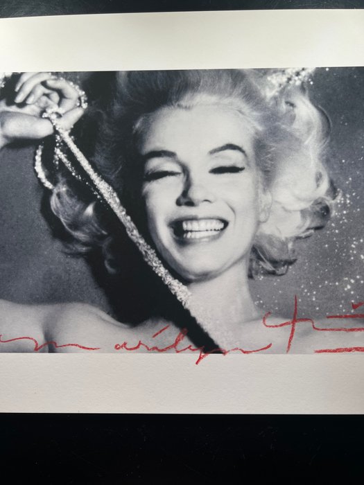 Bert Stern - Bert Stern signed Famous Marilyn Monroe laughing in rhinestones