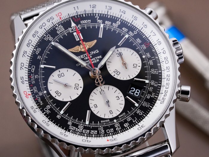 Breitling - Navitimer B01 - AB0120 - Mænd - 2011-nu