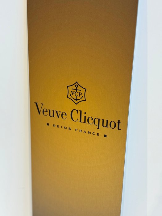 Rob VanMore - Skating by Veuve Clicquot