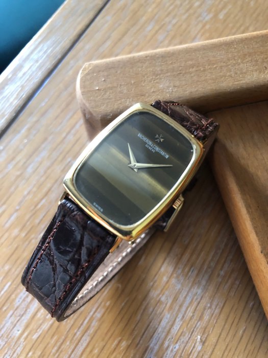 Vacheron Constantin - Tiger Eye dial Ultrathin yellow gold time only - 7590p - Unisex - 1970-1979