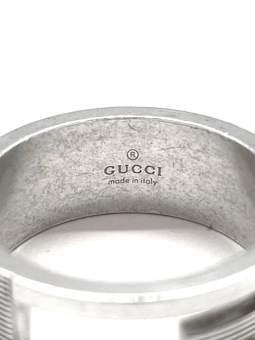 Ingen mindstepris - Gucci - Ring Sølv