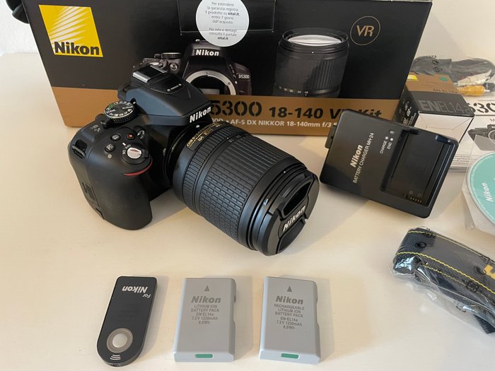 Nikon D 5300 18-140mm f/3.5-5.6G ED VR + kit Digitalt refleks kamera (DSLR)