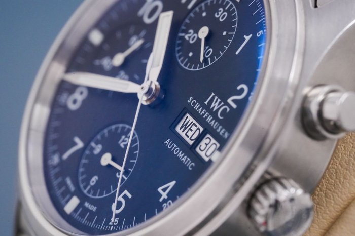 IWC - Pilot's Chronograph Cathay Pacific Limited Edition - IW3706-31 - Mænd - 2000-2010