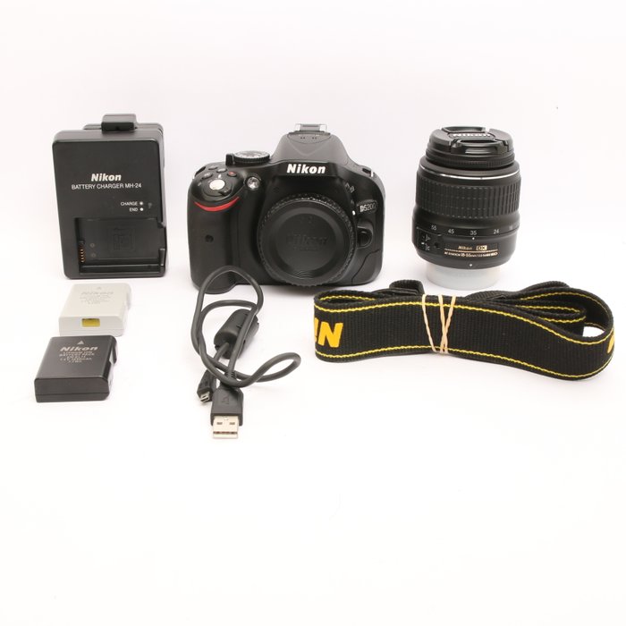 Nikon D5200 + Nikon 18-55mm lens Digitalt refleks kamera (DSLR)