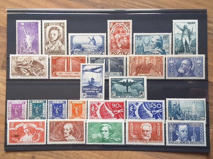 Frankrig 1936 - 1 helt år med nuværende frimærker inklusive 100. luftpassage af det sydlige Atlanterhav 10 f. Grøn - Yvert 309 à 333 dont 321, mais sans les timbres non émis