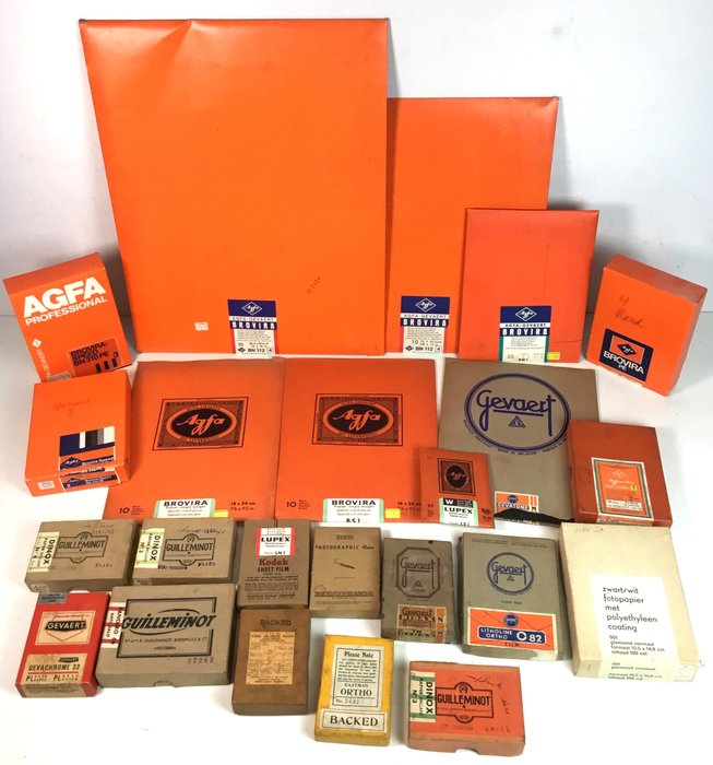 Agfa, Gevaert, Guilleminot, Hammer, Ilford, Eastman, Ortho - Brovira, Gevachrome, Lupex, Dinox - kavel vintage Fotopapir