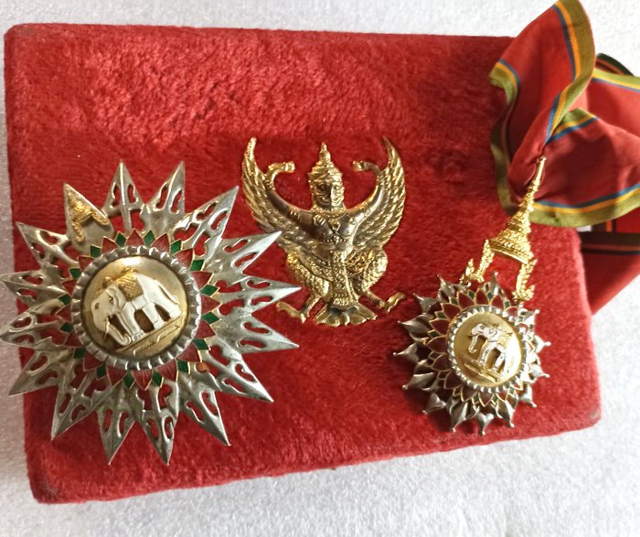 Thailand - Belønning - The Most Exalted Order of the White Elephant - 2nd Class Knight Commander Star and Badge Set