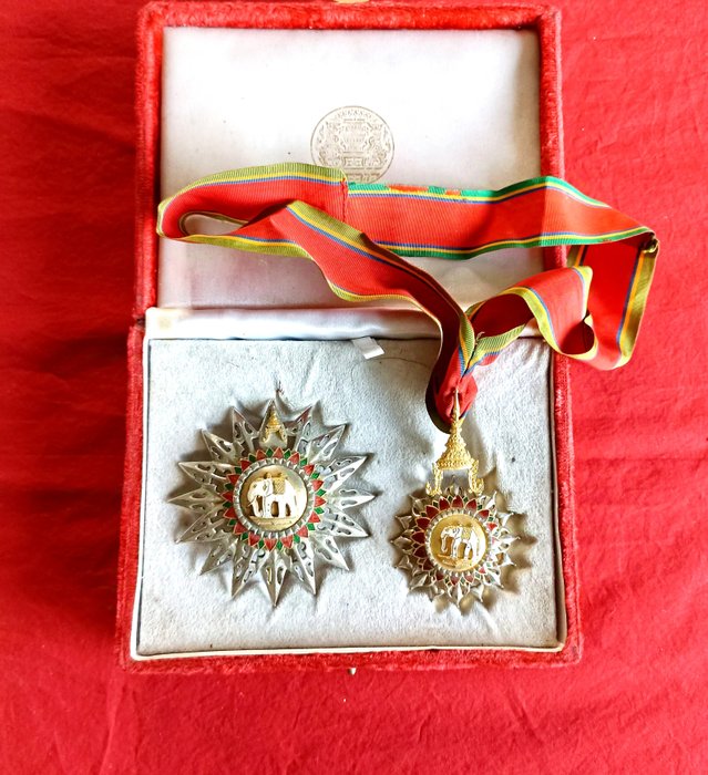 Thailand - Belønning - The Most Exalted Order of the White Elephant - 2nd Class Knight Commander Star and Badge Set