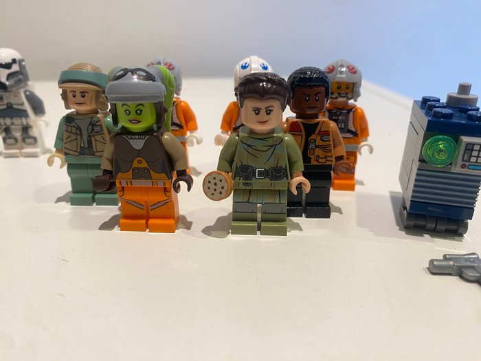 Lego - Star Wars - 13 Lego StarWars minifiguren - Holland