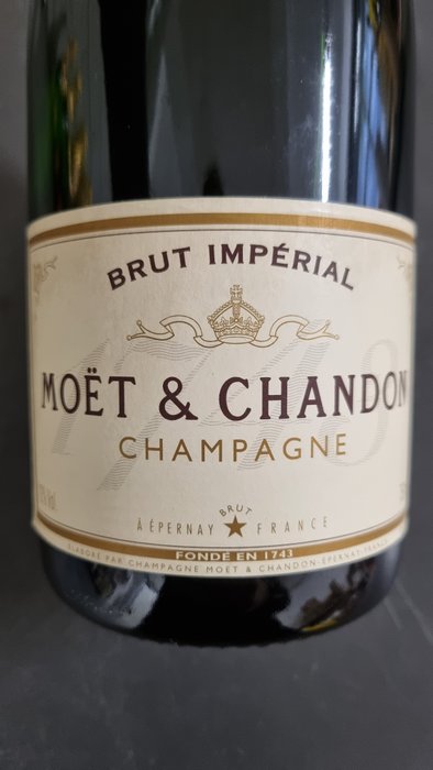 Moët  Chandon, Brut Impérial ('90s-'10s) - Champagne - 6 Flasker (0,75 L)