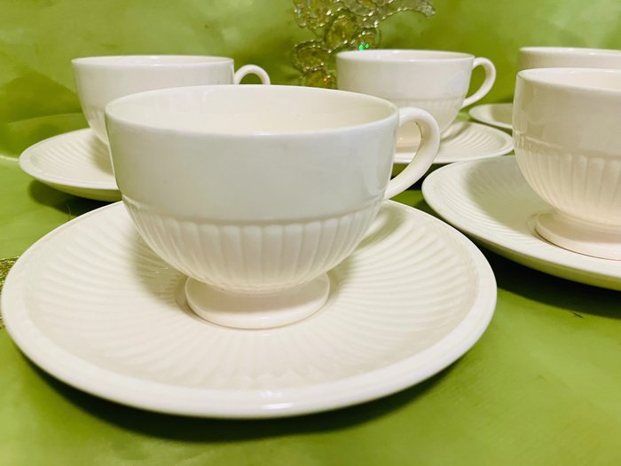 Wedgwood - John Goodwin - Middagsservice (12) - Edme - Knogleporcelæn