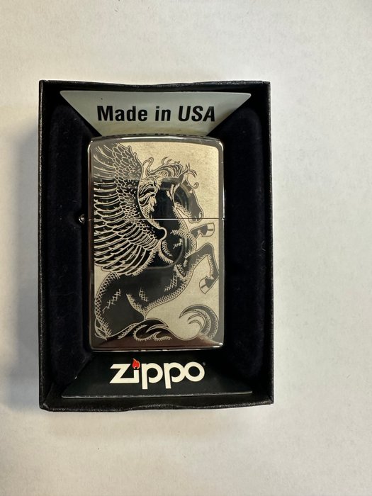 Zippo - Lighter - Jern (støbt/smeltet)