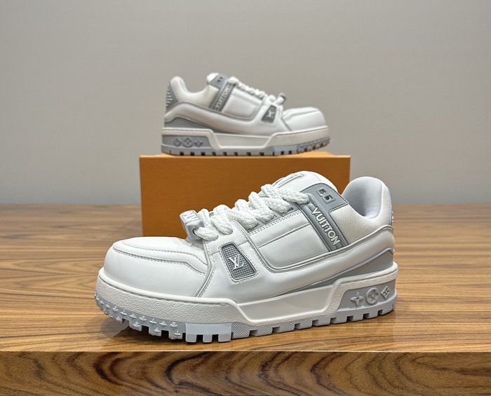 Louis Vuitton - Sneakers