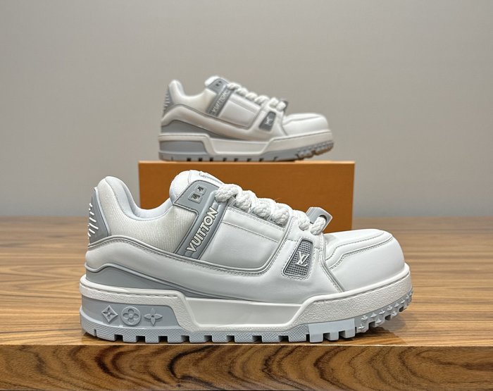 Louis Vuitton - Sneakers