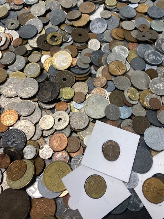 Verden. 8 kilo unsorted World coins Ca 1885-2010  (Ingen mindstepris)