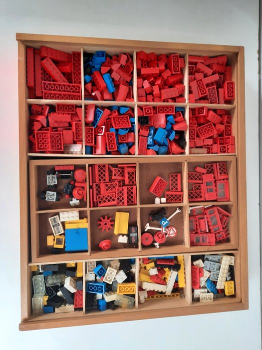 Lego - Vintage - Mooie Vintage lego houten doos met inhoud