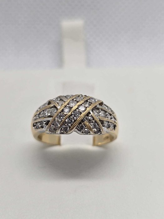 Ring - 18 kraat Gulguld -  042ct tw Diamant (Natur)