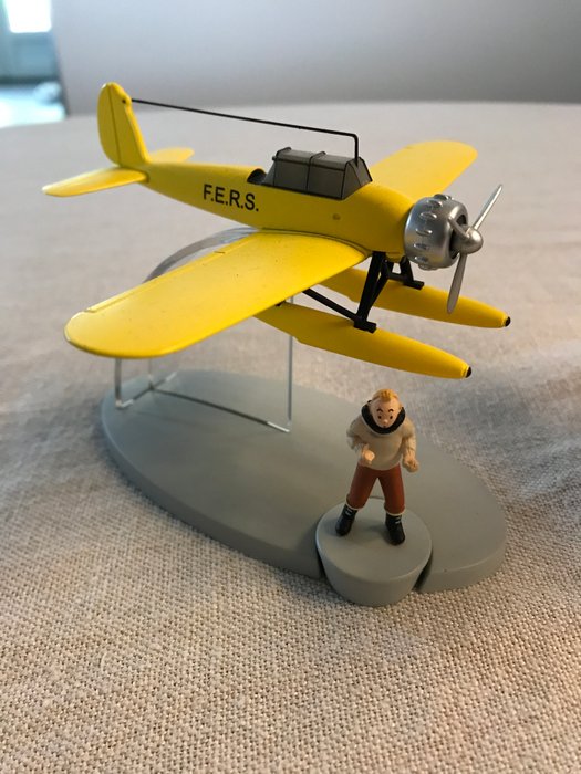 Hergé - Miniature figur - Collection « EN AVION TINTIN » - 4 pièces – Ech 1/72eme  (4) - Metal og indsprøjtet plast