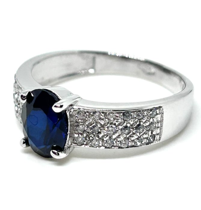 Ingen mindstepris - Ring - 18 kraat Hvidguld -  1.56ct. tw. Safir - Diamant