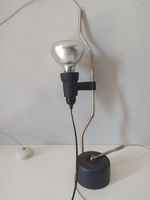 Flos - Achille Castiglioni - Lampe - Beslag - Metal Plast - Original Flos fra 70'erne