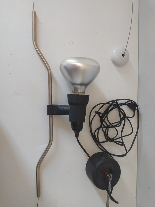 Flos - Achille Castiglioni - Lampe - Beslag - Metal Plast - Original Flos fra 70'erne