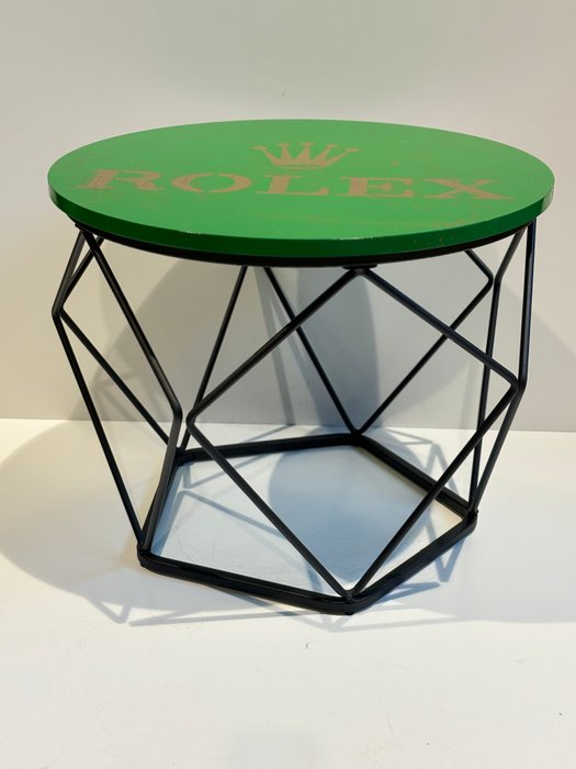 Rob VanMore - Tea-Time on Rolex Table - ø50cm