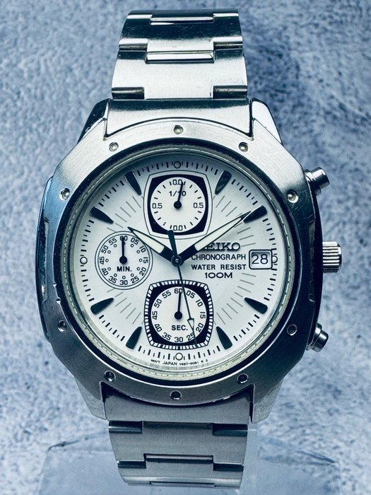 Seiko - Chronograph - Ingen mindstepris - V657-9060 - Mænd - 2011-nu