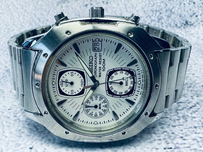 Seiko - Chronograph - Ingen mindstepris - V657-9060 - Mænd - 2011-nu