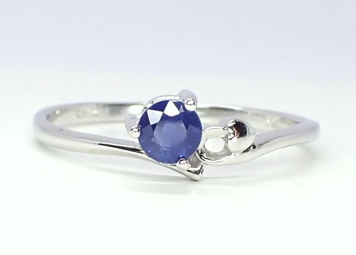 Ingen mindstepris - Ring - 18 kraat Hvidguld -  0.35ct. tw. Safir