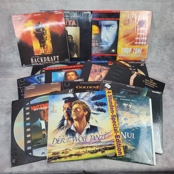 Lot of tysk Laserdisk Number of items: 17