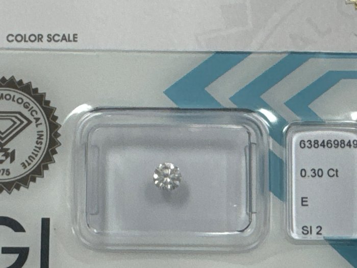 Ingen mindstepris - 1 pcs Diamant  (Natur)  - 0.30 ct - Rund - E - SI2 - International Gemological Institute (IGI)