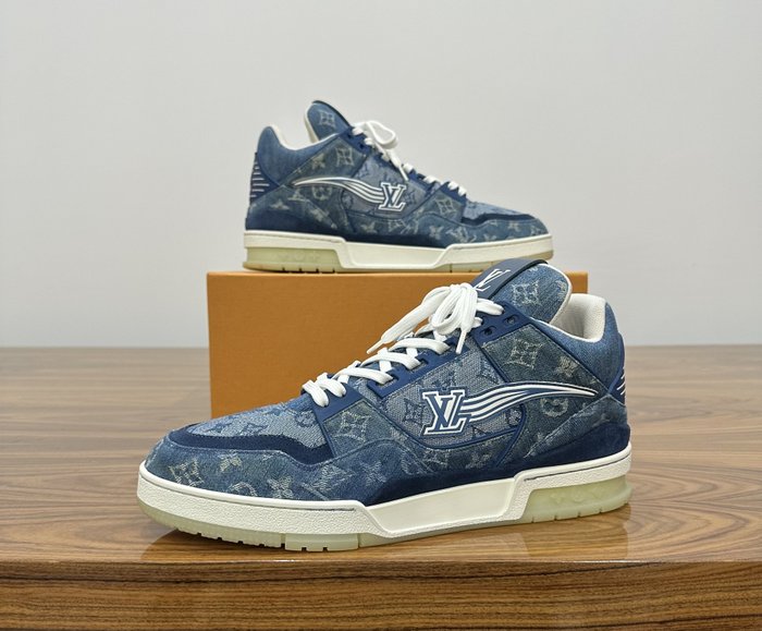 Louis Vuitton - Sneakers