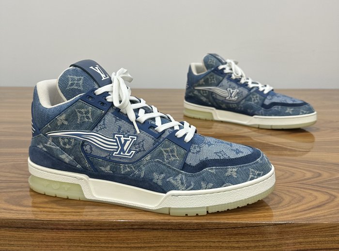 Louis Vuitton - Sneakers