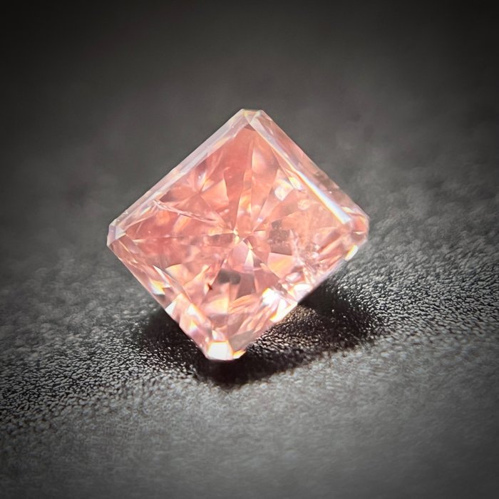 1 pcs Diamant - 0.25 ct - Skåret hjørne rektangulært - fancy intens brunlig pink - SI2