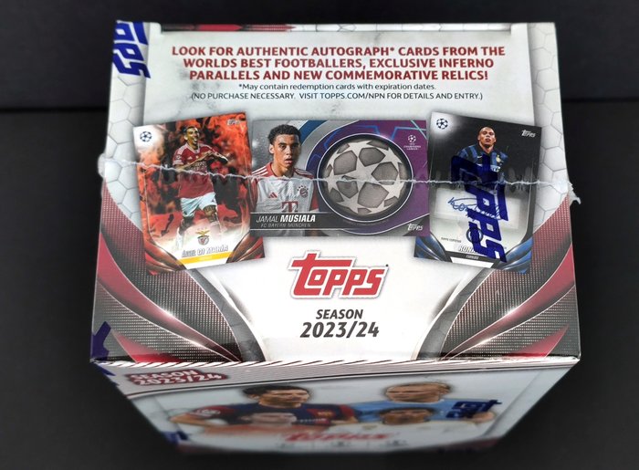 2023/24 Topps UEFA Club Competitions Blaster Value Box - 1 Sealed box - Næsten så god som ny (NM)