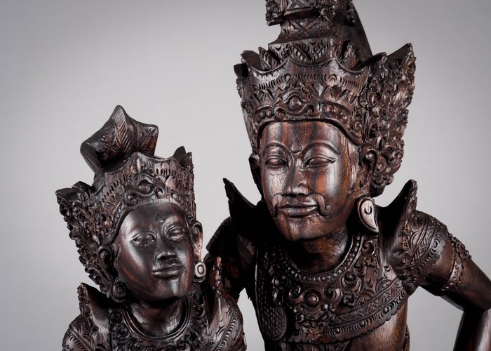 Rama og Sita hårdttræ statue - Bali - Indonesien  (Ingen mindstepris)