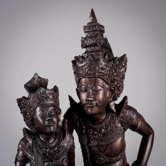 Rama og Sita hårdttræ statue - Bali - Indonesien  (Ingen mindstepris)