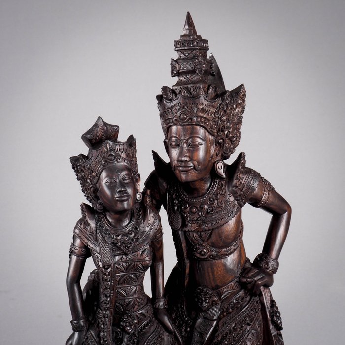 Rama og Sita hårdttræ statue - Bali - Indonesien  (Ingen mindstepris)