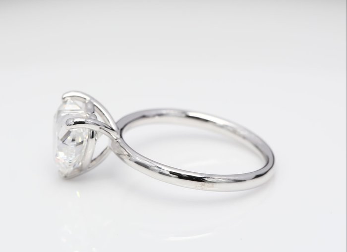 Ring - 18 kraat Hvidguld -  3.01ct. tw. Diamant (Laboratoriedyrket) - Hjerte F-VVS2