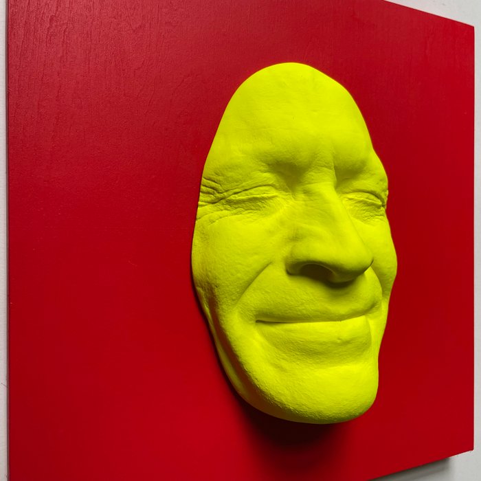 Gregos (1972) - Fluo yellow smile on red background