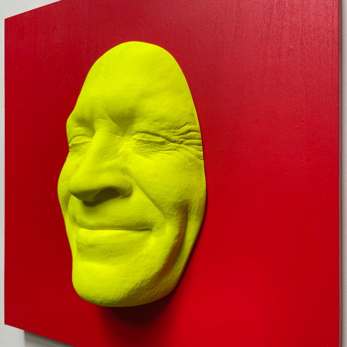 Gregos (1972) - Fluo yellow smile on red background